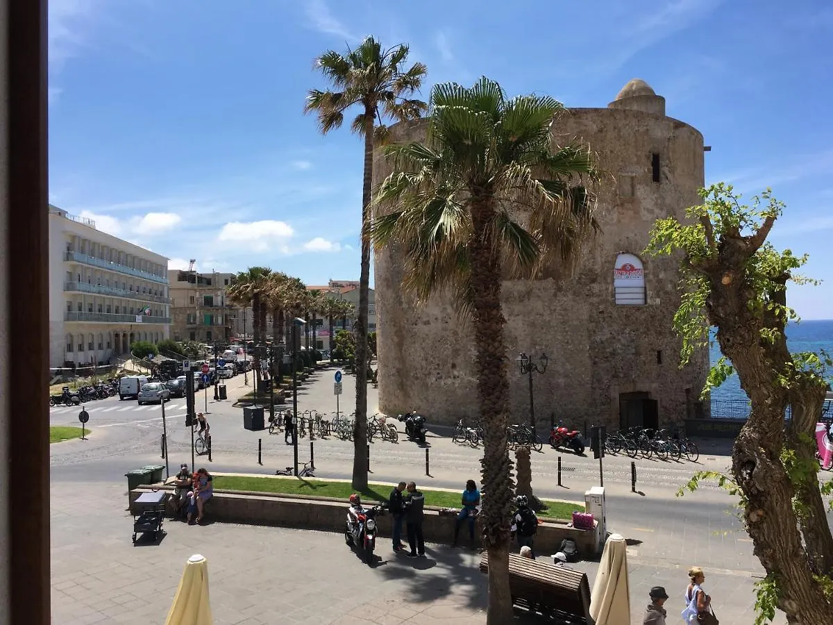 Appartamento In Piazza Sulis Alghero Italy